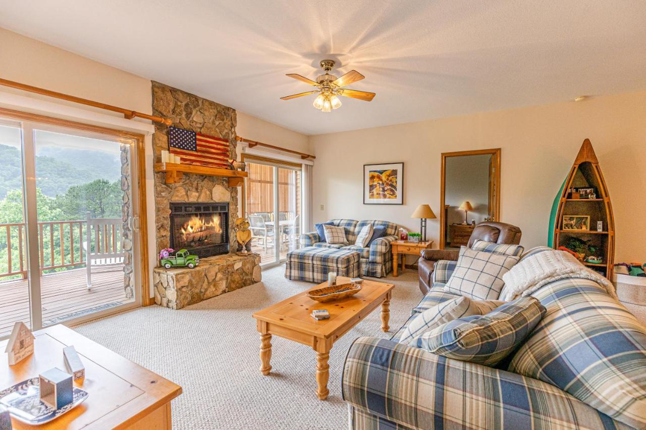 Condo With Stunning Mountain And 6Th Green Views Near Harrahs Cherokee Bryson City Whittier Dış mekan fotoğraf